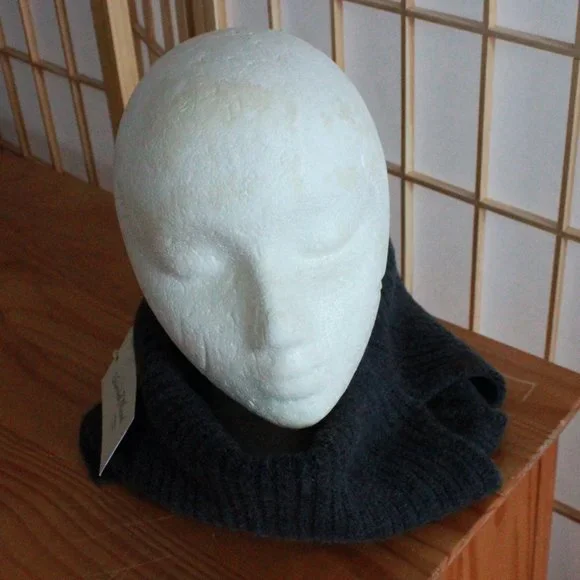 Universal Thread Ribbed Infinity Scarf - Picture 2 of 7